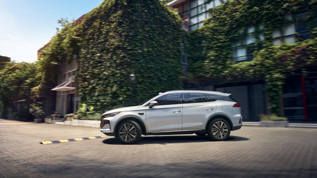 <strong>一车全能，家用首选！唐DM-i智驾版</strong>