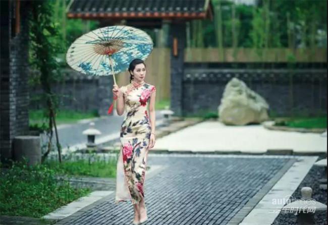 2018成都汽车消费节开幕 车生活主题展区惊艳眼球
